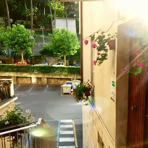 2* Pensión Stella Marina